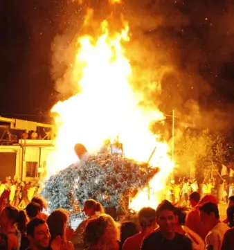 Fogueres de Sant Joan en Jávea