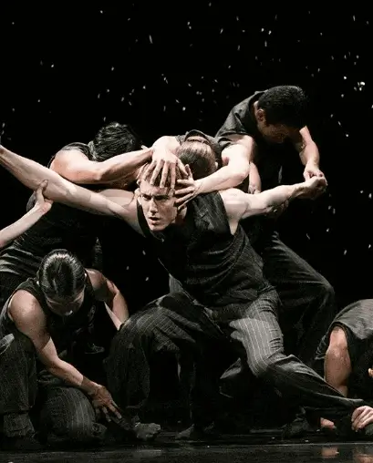 Publicidad exterior durante el Festival de Otoño en Madrid