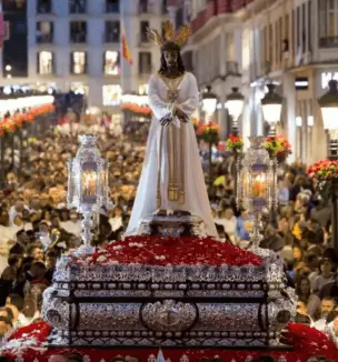 Publicidad exterior durante la Semana Santa en Málaga Publicidad exterior durante la Semana Santa en Málaga
