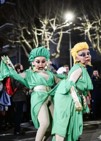 Publicidad exterior durante el Carnaval de Mataró