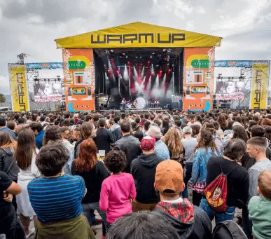 Publicidad exterior durante las festival de música Warm-up de Murcia Publicidad exterior durante las festival de música Warm-up de Murcia