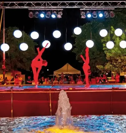 Publicidad exterior durante el Festival de Música en Pinto