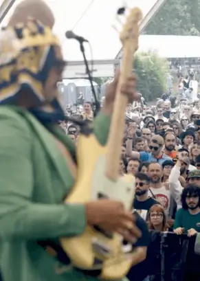 Publicidad exterior en el festival Surfing the Lérez Publicidad exterior Surfing the Lérez Pontevedra