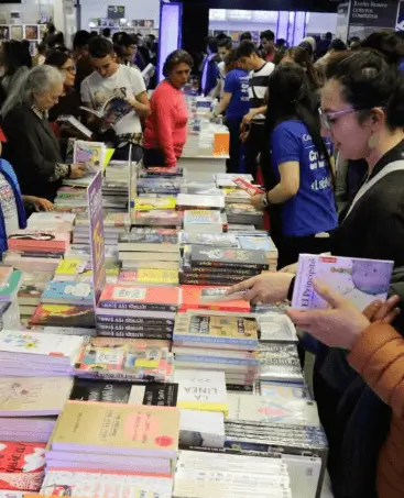 Publicidad exterior durante la Feria del Libro y la Cultura en Sestao Publicidad exterior en Sestao para la Feria del Libro