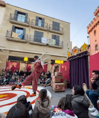 Publicidad exterior durante el Festival Al Carrer de Viladecans Publicidad exterior en el Festival Al Carrer de Viladecans