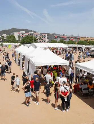 Publicidad exterior en la Fira de Sant Isidre de Viladecans Publicidad exterior en la Fira de Sant Isidre de Viladecans
