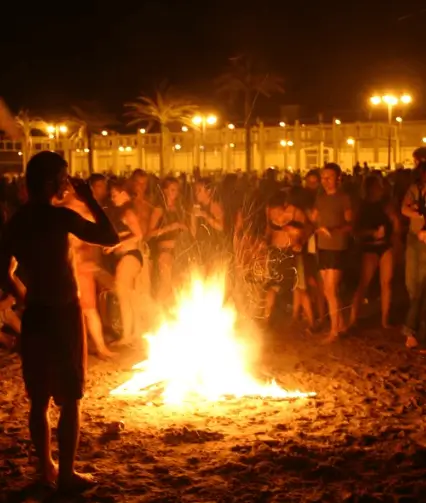 Publicidad exterior en la Noche de San Juan en Vinaròs Publicidad exterior en la Noche de San Juan en Vinaròs