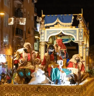 Cabalgata y ambiente navideño