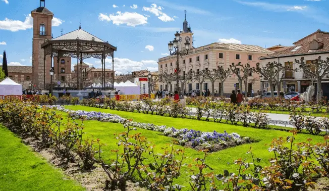 Publicidad exterior en Alcalá de Henares