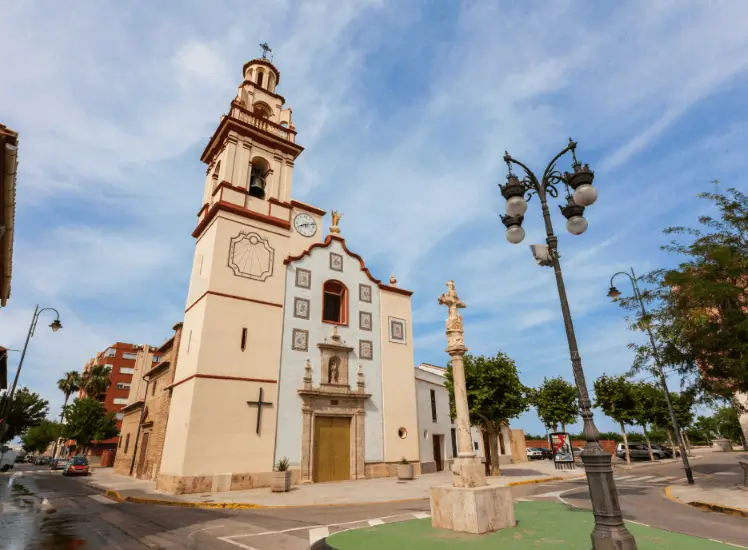 Soportes de publicidad exterior en La Pobla de Farnals