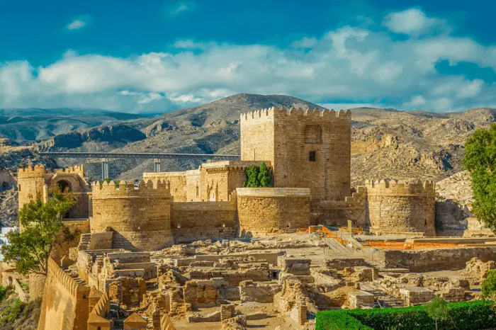 Publicidad exterior en la ciudad de Almería